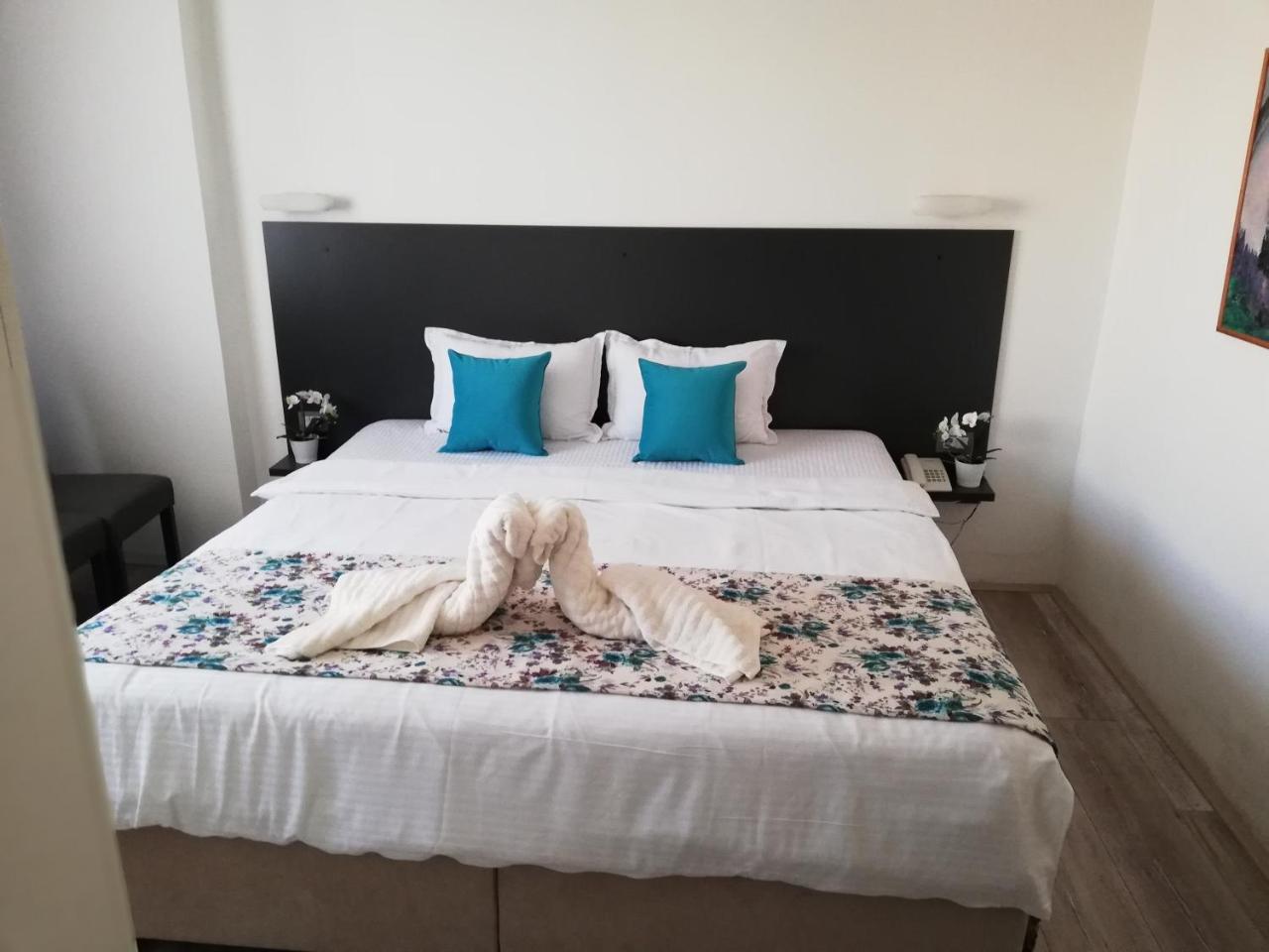 Atlas City Center Hotel ปรีเล็ป ภายนอก รูปภาพ