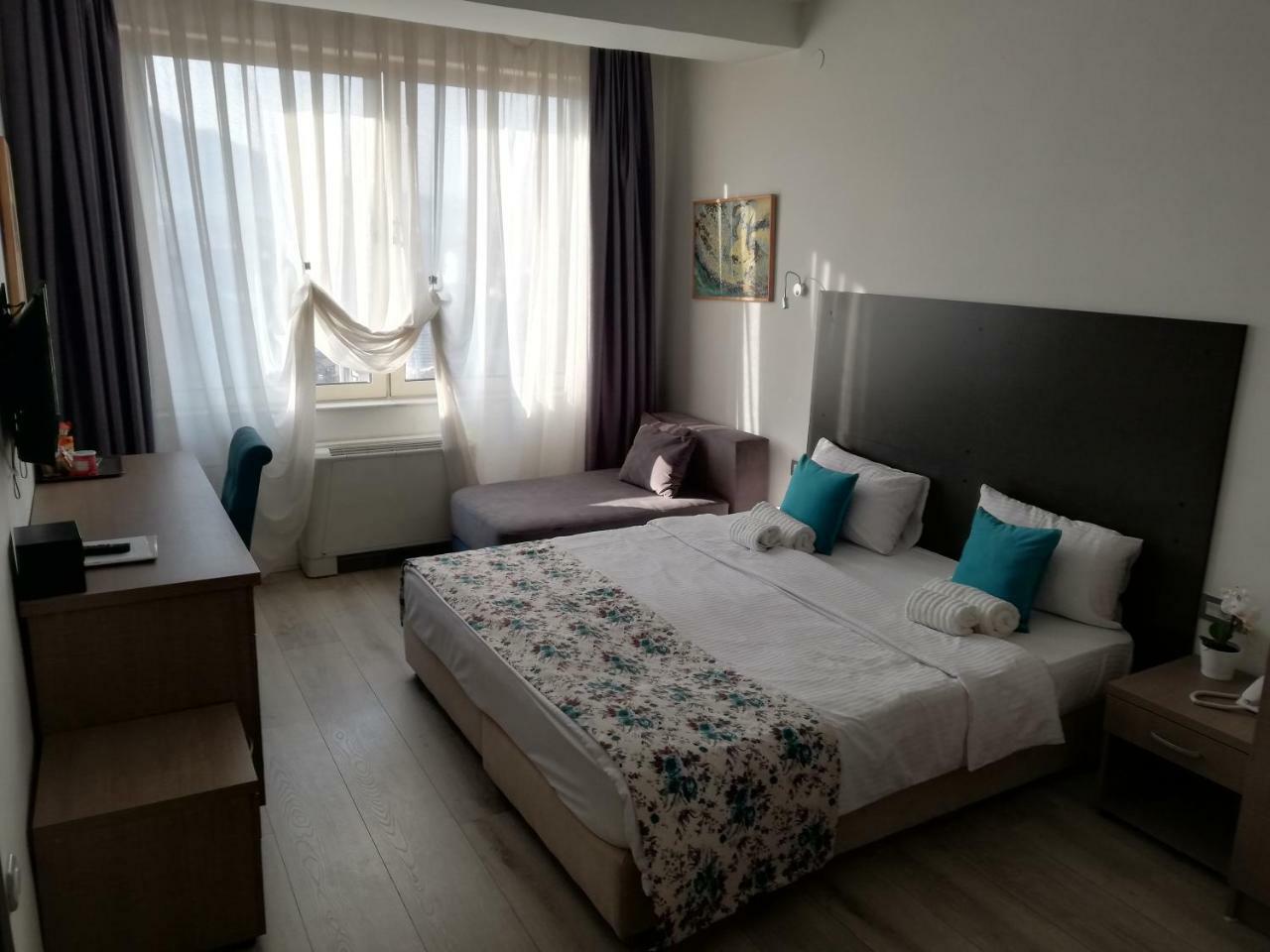 Atlas City Center Hotel ปรีเล็ป ภายนอก รูปภาพ