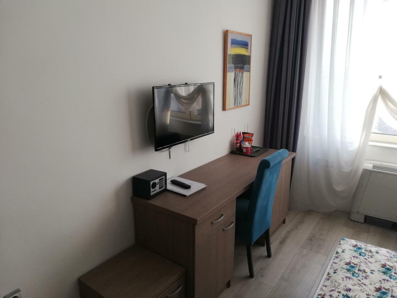 Atlas City Center Hotel ปรีเล็ป ภายนอก รูปภาพ