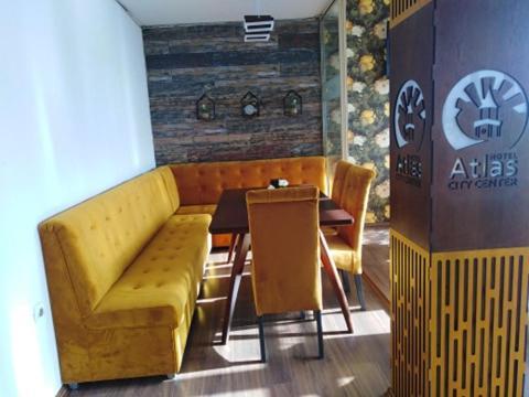 Atlas City Center Hotel ปรีเล็ป ภายนอก รูปภาพ